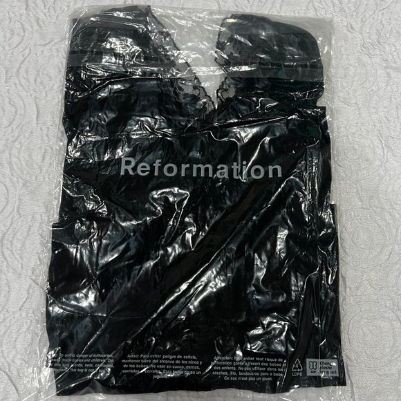 ❤️ Reformation * Nadene Top * Black ❤️ - Picture 8 of 9